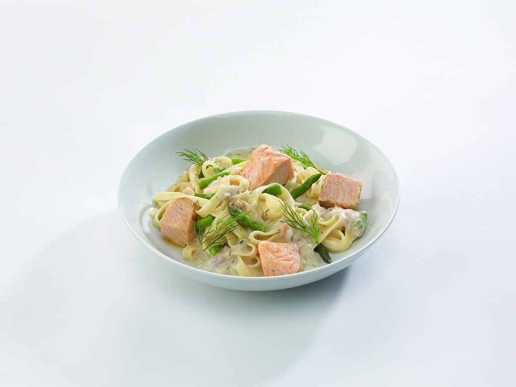Tagliatelle Gerookte Zalm & Groene Asperge Deli Meal 500 gr
